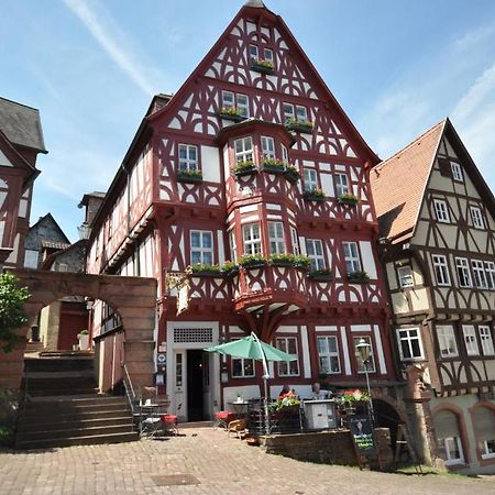 Hotel Schmuckkaestchen Мільтенберг Екстер'єр фото