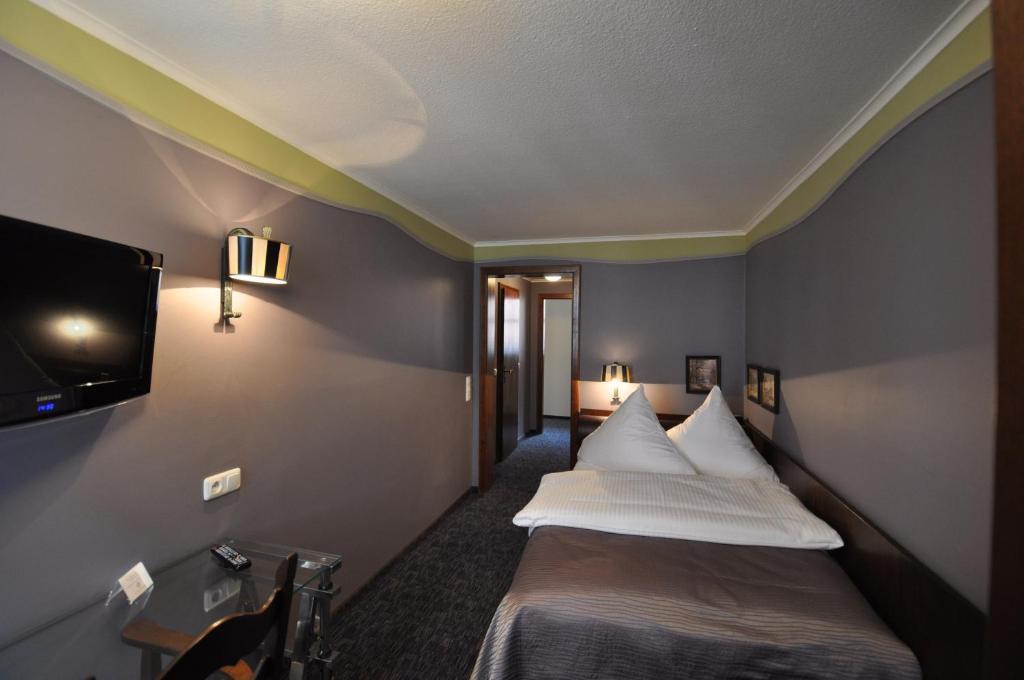 Hotel Schmuckkaestchen Мільтенберг Номер фото