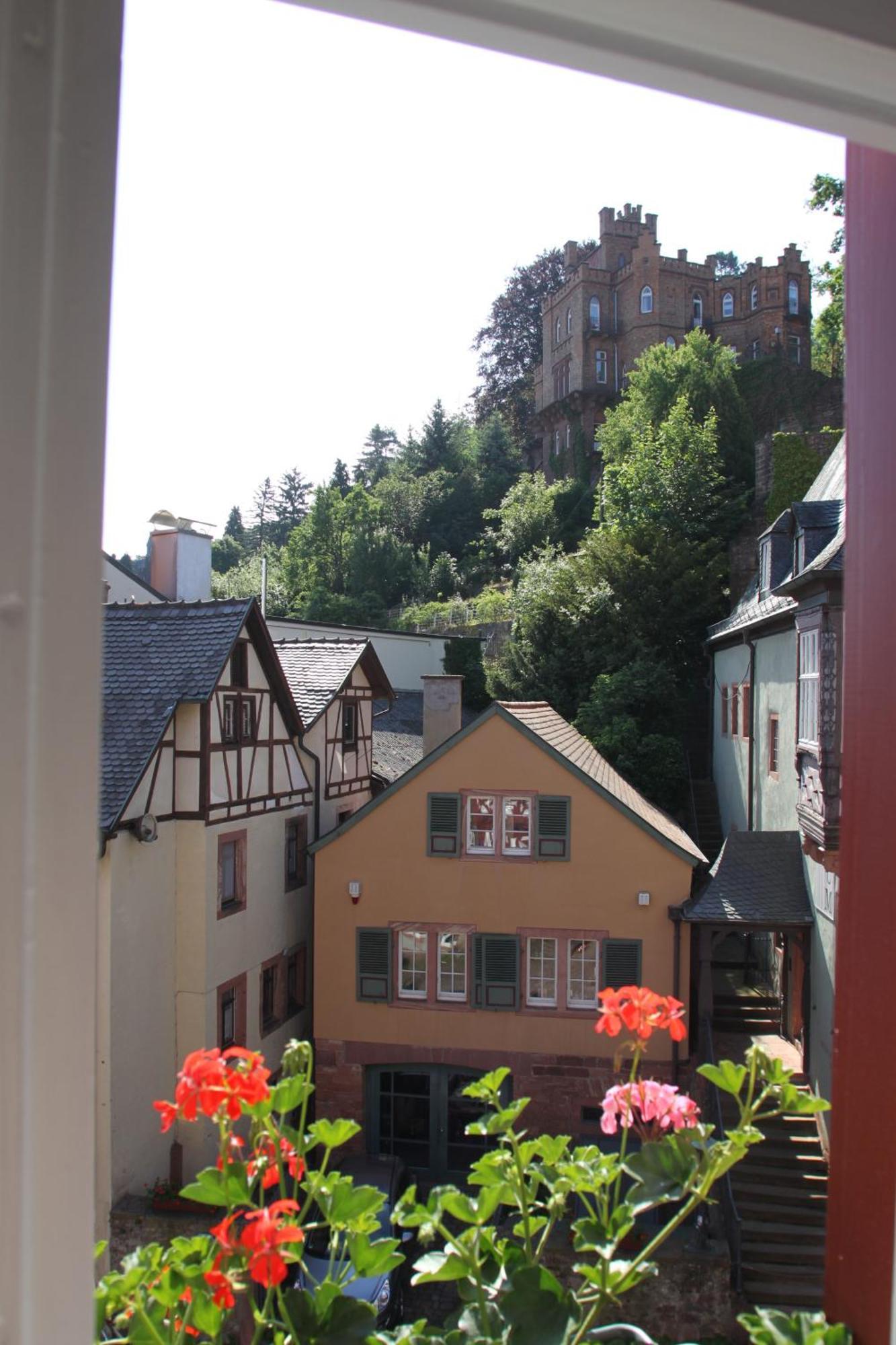 Hotel Schmuckkaestchen Мільтенберг Номер фото