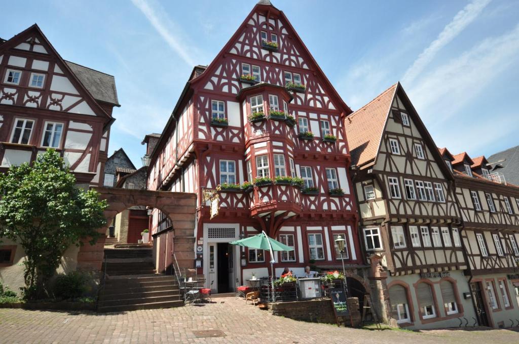 Hotel Schmuckkaestchen Мільтенберг Екстер'єр фото